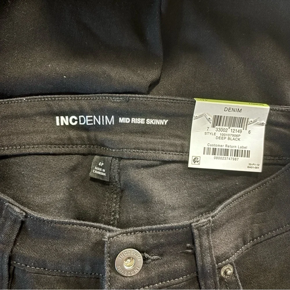 I.N.C. International Concepts Petite Mid Rise Black Skinny Jeans NWT - Picture 6 of 8